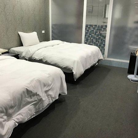 Chang Ti Metropolis Commercial Hotel Чжунлі Екстер'єр фото