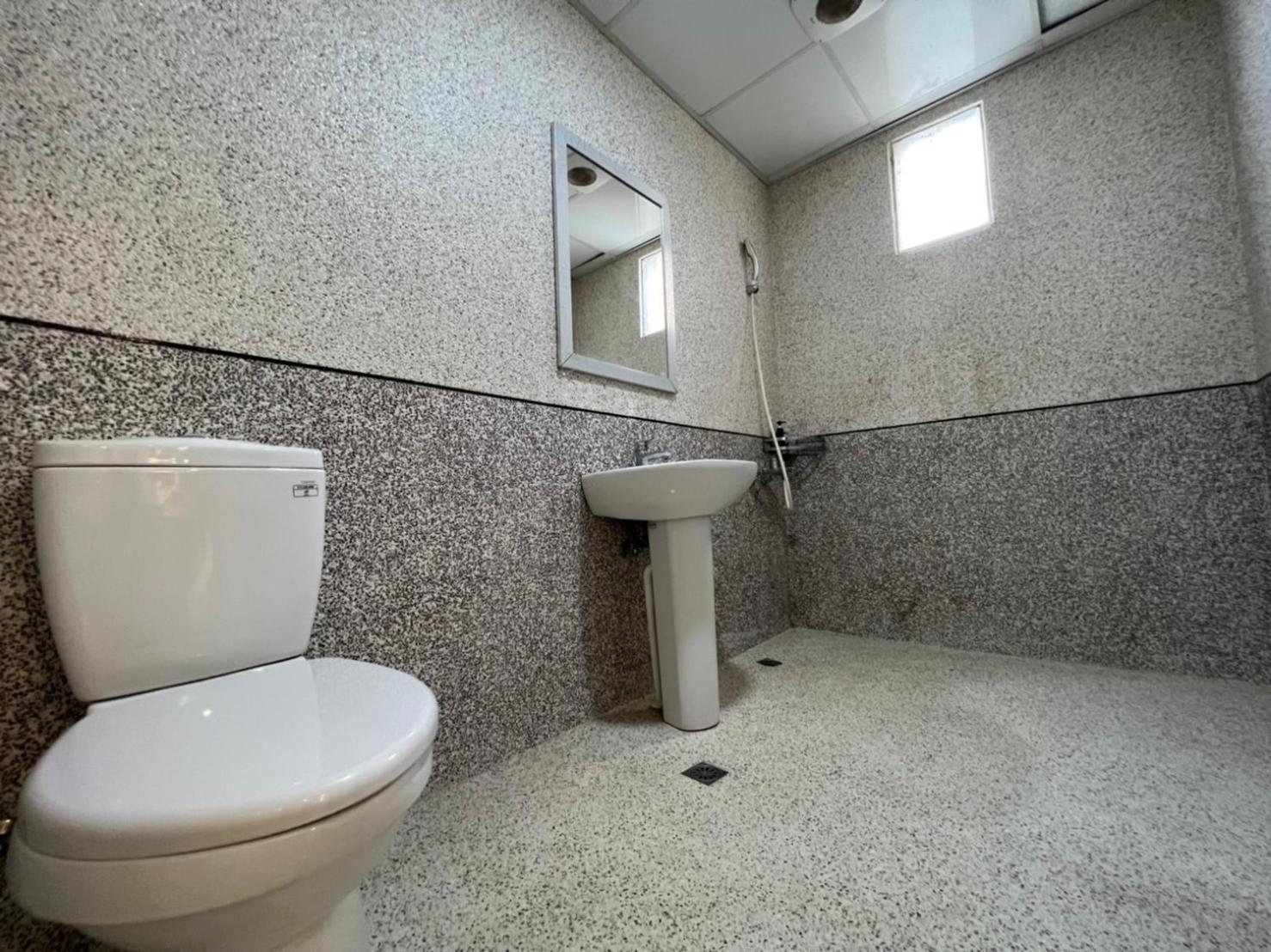 Chang Ti Metropolis Commercial Hotel Чжунлі Екстер'єр фото