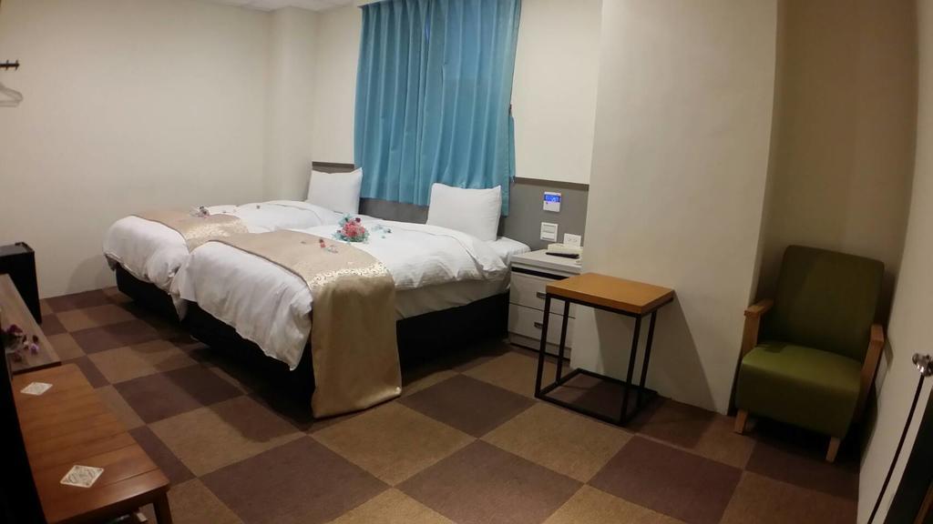 Chang Ti Metropolis Commercial Hotel Чжунлі Екстер'єр фото