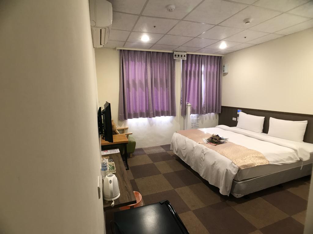 Chang Ti Metropolis Commercial Hotel Чжунлі Екстер'єр фото