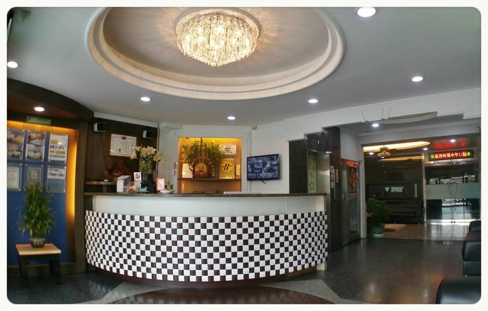 Chang Ti Metropolis Commercial Hotel Чжунлі Екстер'єр фото