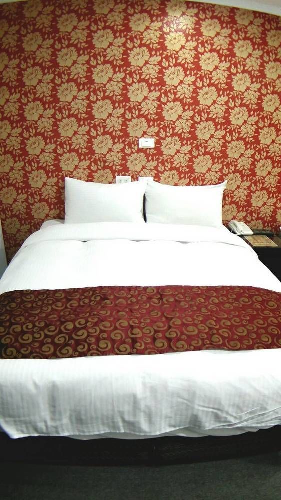 Chang Ti Metropolis Commercial Hotel Чжунлі Екстер'єр фото